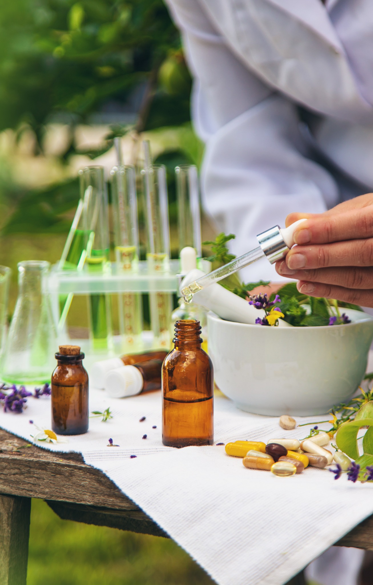 Preparação de medicamentos homeopáticos na Naturalis em Anápolis GO